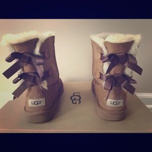Bailey bow uggs
